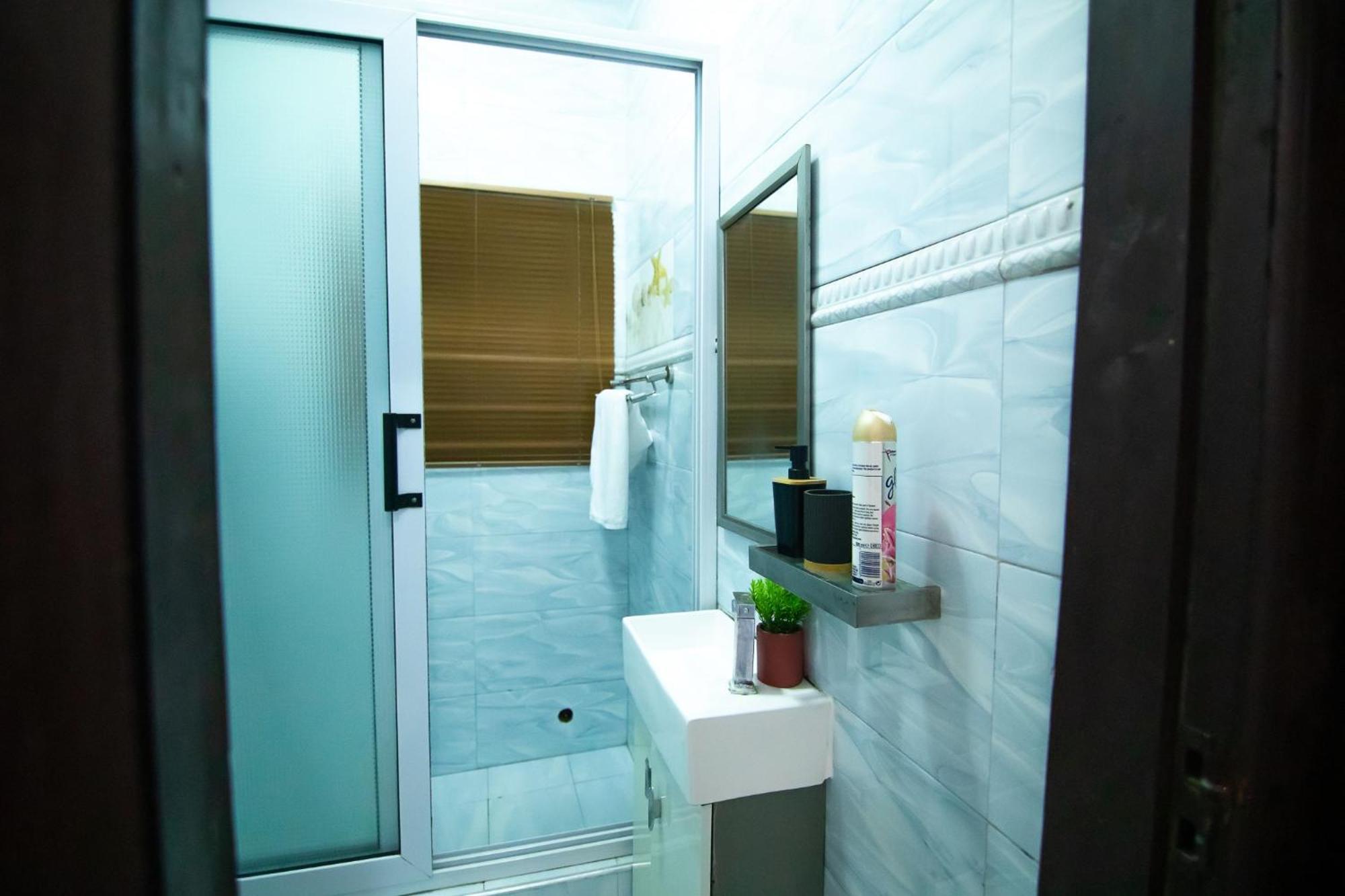 Stylish East Legon Apartment - Ac, Wi-Fi, Netflix Accra Extérieur photo